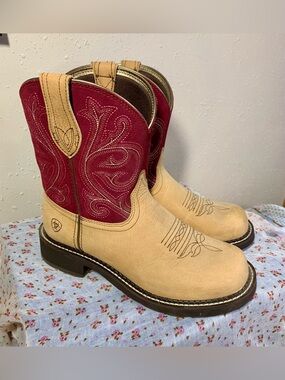 Ariat Women’s FatBaby Heritage Western Boots 9B